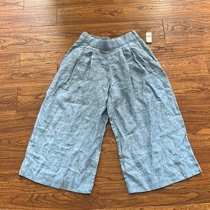 BNWT GAP Linen Gauchos - Size 6